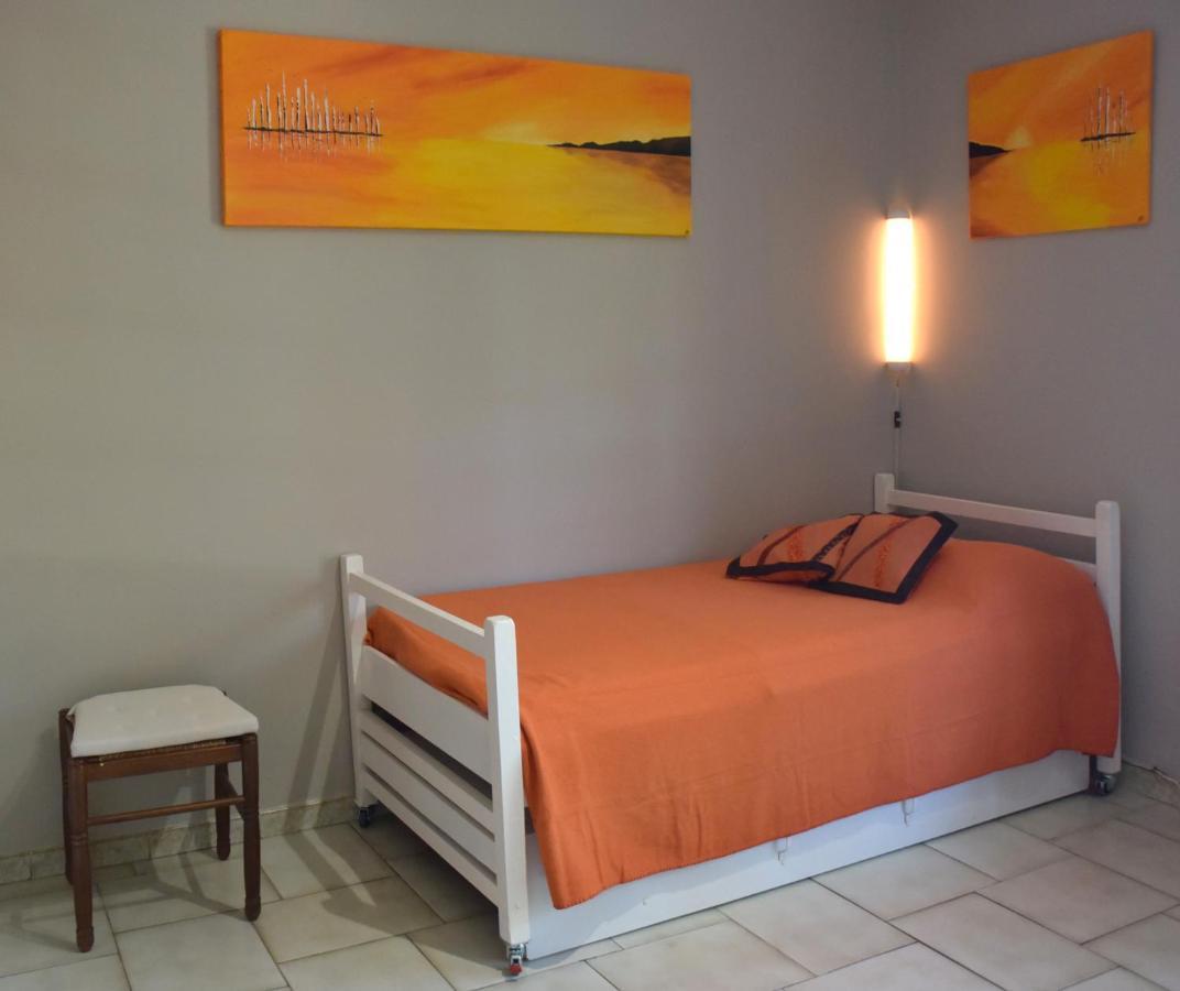 Appartements Dans Villa En Rez De Jardin Hyères Zewnętrze zdjęcie